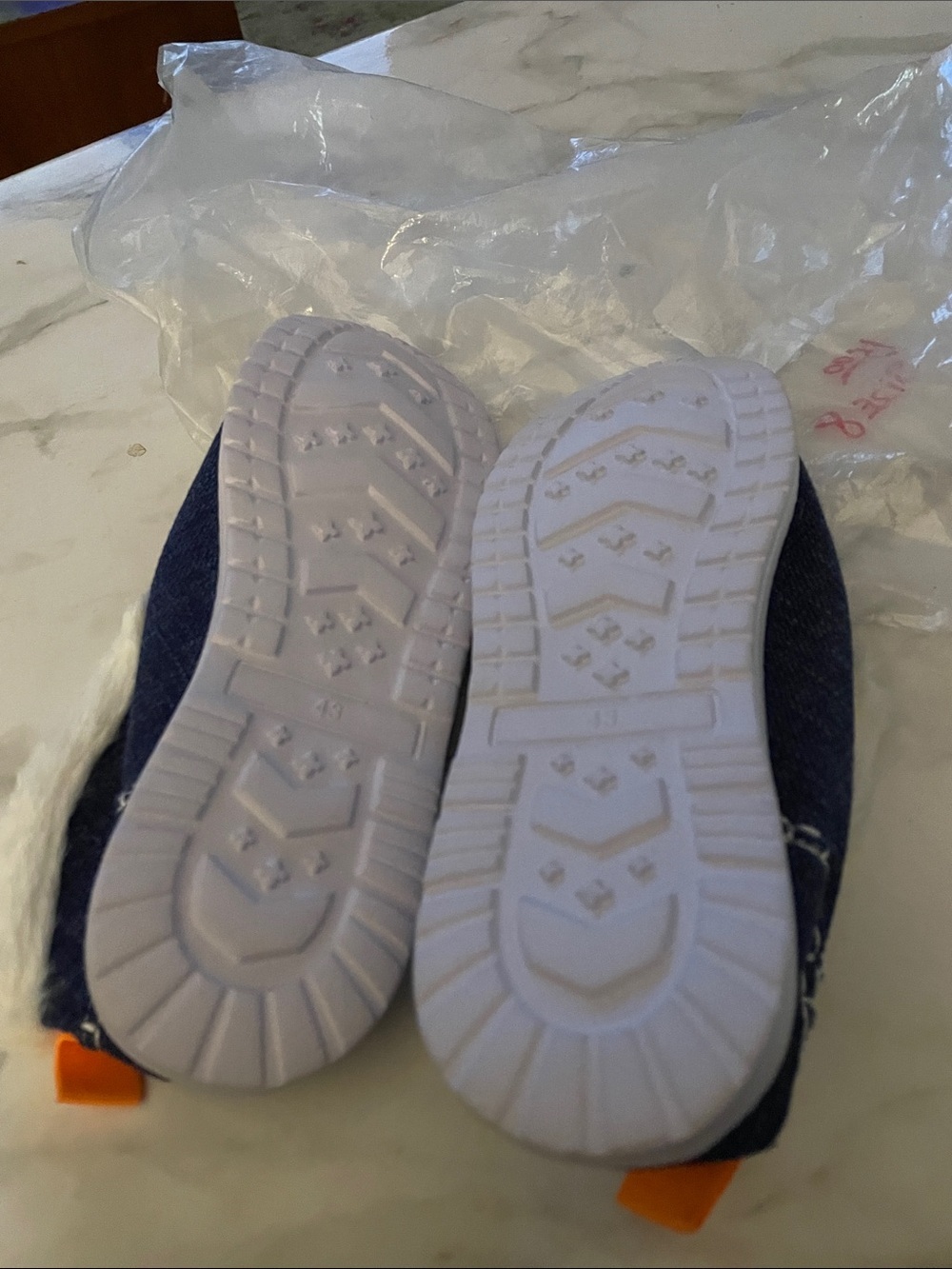 Slippers - Picture 2 of 3